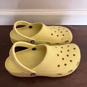 Buttery Yellow Croc Shoes